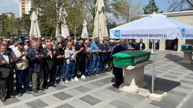 Akrep Yedikten Sonra Hayatını Kaybeden Adam Toprağa Verildi