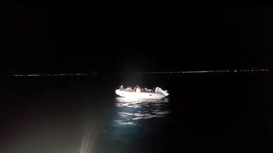 Ayvalık’ta 11 Sistemsiz Göçmen ve 6 Çocuk Kurtarıldı