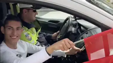 Burdur Emniyeti Polis Aracına Binmek İsteyen Engelli Genci Kırmayıp Kent Tipi Attırdı