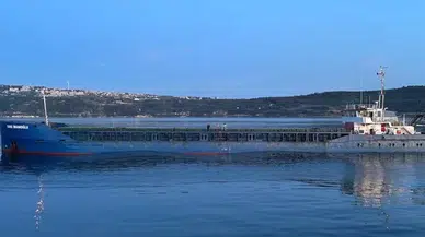 Çanakkale Boğazı’ndan Geçen Genel Kargo Gemisi Makine Arızası Yaptı