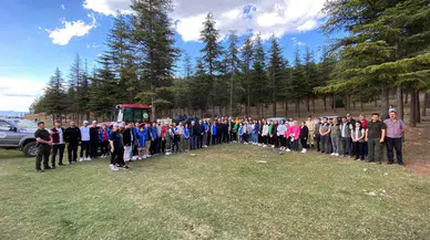 "Daha Pak Bir Etraf İçin" Çöp Topladılar