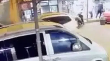 İstanbul’da Kıraathane Önünde Silahlı Akın Kamerada: Cipten Ateş Açılıp Öldürüldü