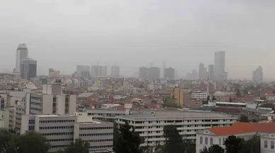 İzmir’e Sis Değil, Çöl Tozu Bulutu Çöktü: Göz Gözü Görmedi