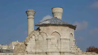 Malatya’da Zelzeleden Etkilenen 241 Kültür Varlığı İçin Çalışmalar Sürüyor