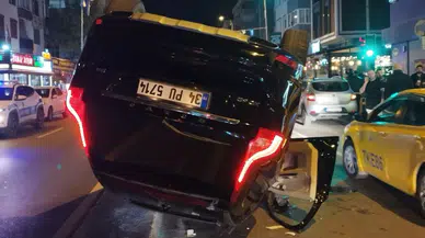 Maltepe’de Araba Park Edilmek İstenen Araca Çarpıp Takla Attı: 3 Yaralı