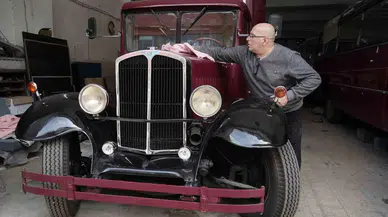 (Özel) Yıllardır Hurdadaydı, 1938 Model Otobüsün Son Hali Göz Kamaştırdı