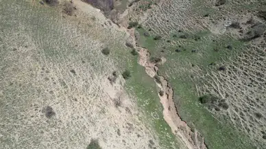 Tokat’ta Kırılmanın Olduğu Fay Çizgisi Dron ile Görüntülendi