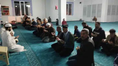 Varto’da Kadir Gecesi Dualarla İdrak Edildi