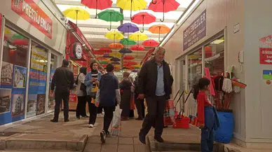 Zelzele Bölgesi Malatya’da Konteyner Çarşılarda Yoğunluk Yaşanıyor