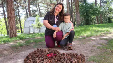 7 Yaşındaki Çocuk, Kendisiyle Yakından İlgilenen Hemşireyi Duygulandırdı