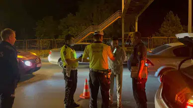 Alkollü Şoför Kaza Sonrası Evvel Röportaj Verdi Sonra Bayıldı