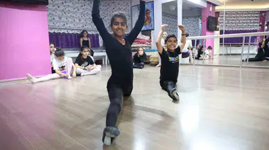 Çadır Kentin Depremzede Balerinleri