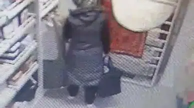 Hırsızı Çaldığı Eserlerin Alarmları Ele Verdi