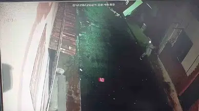İstanbul’da Sinema Üzere Olay: Silahla Kendini Vurdu, Polis Kan İzlerini Takip Edip Oyununu Bozdu