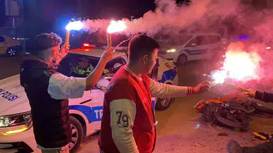 Kaza İhbarında Bulundukları Polislere Sürpriz Yaptılar