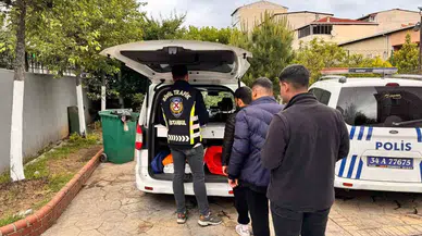 Meşalelerle Yolu Kapatarak Asker Cümbüşü Yapan Kümeye Ceza