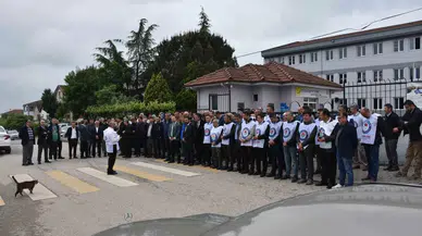 Okul Müdürü ile Yardımcısının Darp Edilmesini Eğitimciler Protesto Ederek Kınadı