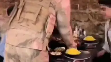 Restoranda Askeri Üniforma ile Müşterilere Servis Yapan Şüpheliye 7 Yıl 6 Aya Kadar Mahpus Talebi