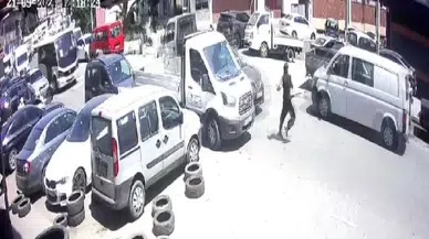 Zeytinburnu’nda Polisten Kaçan Kaçak Personele Otomobil Çarptı