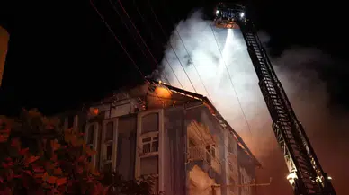 5 Katlı Apartmanda Çıkan Yangın Panik Oluşturdu