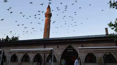 831 Yıllık Mescitte Kurban Bayramı Namazı Kılındı