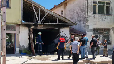 Ev Eşyası Deposunda Yangın