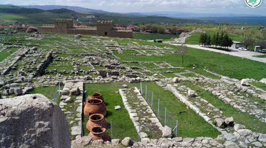 Hitit Medeniyetinin İzlerini Günümüze Taşıyan Açık Hava Müzeleri: Boğazköy Ve Alacahöyük Milli Parkları