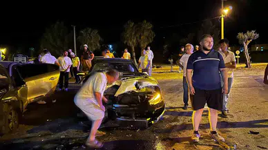 Bursa’da İki Araba Baş Başa Çarpıştı: 3 Yaralı