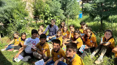Diyarbakır’da Okul Müdüründen Köy Okuluna Renkli Dokunuş
