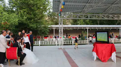 Düğüne Ulusal Maç Ortası