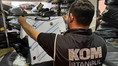 İstanbul’da 4 Büyük Kulübe İlişkin 180 Bin Kaçak Forma Ele Geçirildi