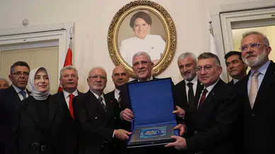 İYİ PARTİ Genel Lideri Dervişoğlu: “(Sokak Hayvanları) Ortak Aklı Devreye Sokup Ortak Bir Tahlil Bulunması Lazım”