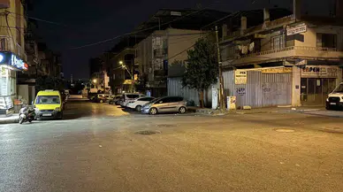 İzmir’de Motosiklet ile Hafif Ticari Aracın Çarpıştığı Feci Kaza Kamerada
