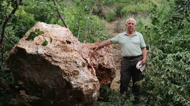 Mahalleli Diken Üstünde: Kayısı Topladıkları Esnada Taş Ocağından 10 Tonluk Devasa Kaya Düştü