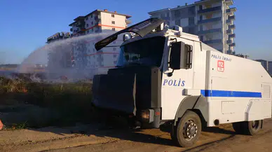 Polis Toma ile Yangına Müdahale Etti