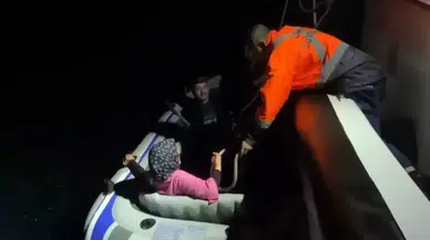 Van Gölü’nde Fırtınaya Yakalanan 4 Kişi Kurtarıldı