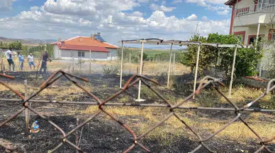 Bahçede Çıkan Yangın Sıçramadan Söndürüldü