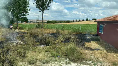 Boş Arsada Çıkan Yangın Korkuttu