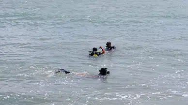 Denize Giren Baba Kayıp, Oğlu Kurtarıldı