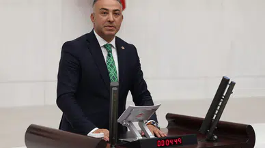 ‘Her Türlü Darbeyi Ve Darbecileri Lanetliyorum’