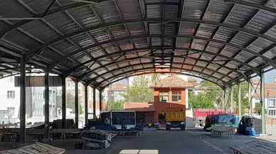 Kapalı Pazar Yerinde Bakım ve Onarım Çalışması