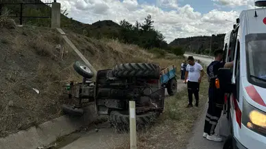Kontrolden Çıkan Traktör Devrildi