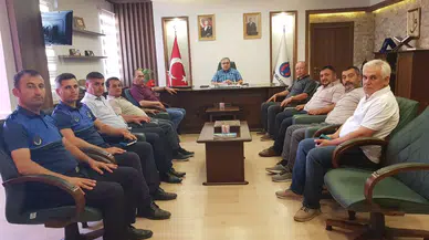 Ünlü, Muhtarlarla Bir Araya Geldi