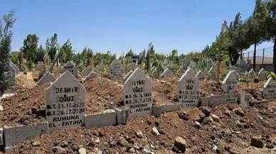 Ağabey, Kardeş ve Çocukları Yan Yana Defnedildi