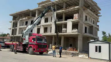 Aksaray’da Elektrik Akımına Kapılan 2 İnşaat Personeli Ağır Yaralandı