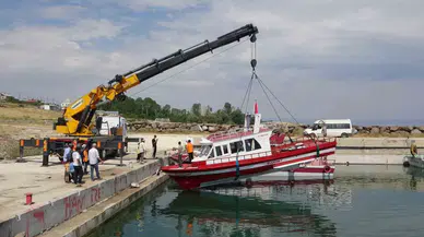 Av Dönemi İçin Bakımları Yapılan Tekneler Van Gölü’ne İndirildi
