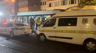 Beyazıt’ta Raylara Düşen Adam Tramvayın Altında Kalarak Öldü
