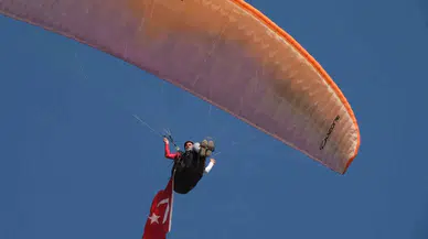 Bir Bardak Su ve Bir Muz ile 13 Saat Havada Kaldı