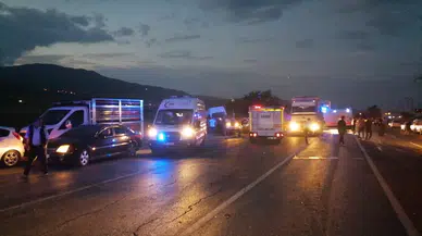 Bitlis’te Trafik Kazası: 6 Ortalı