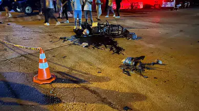 Denetimden Çıkan Araba Karşı Şeride Geçip Motosiklete Çarptı: 2 Ağır Yaralı
